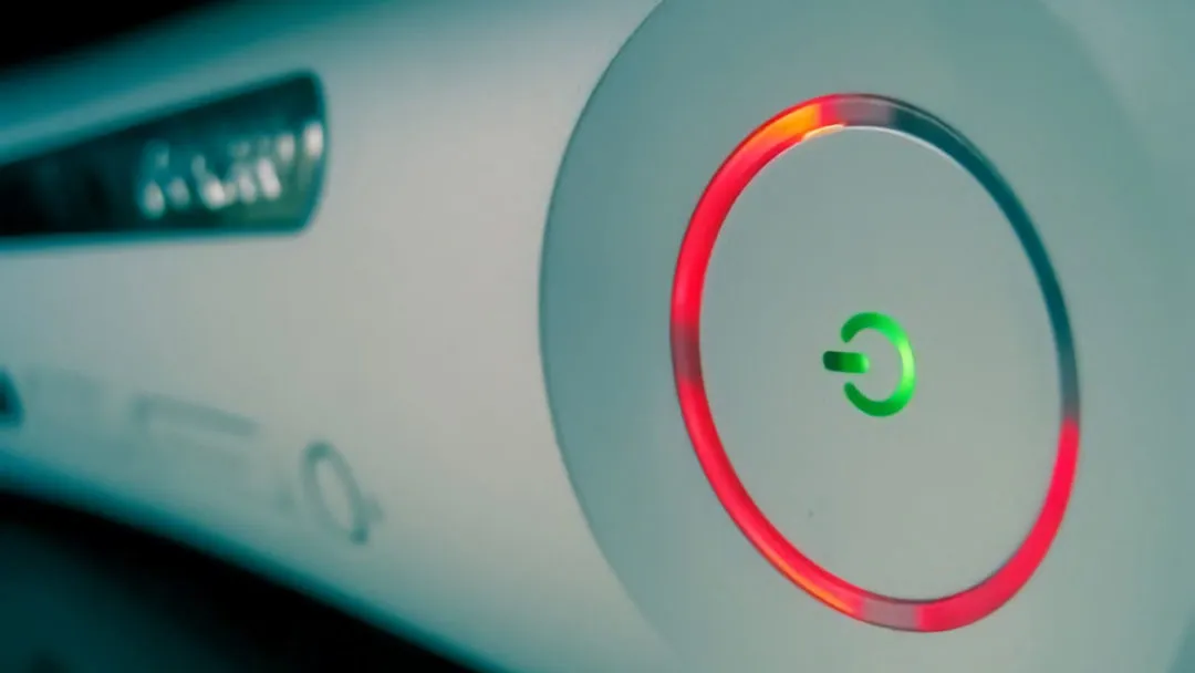 Gamers, The Xbox 360 is not holding the PlayStation 3 back.