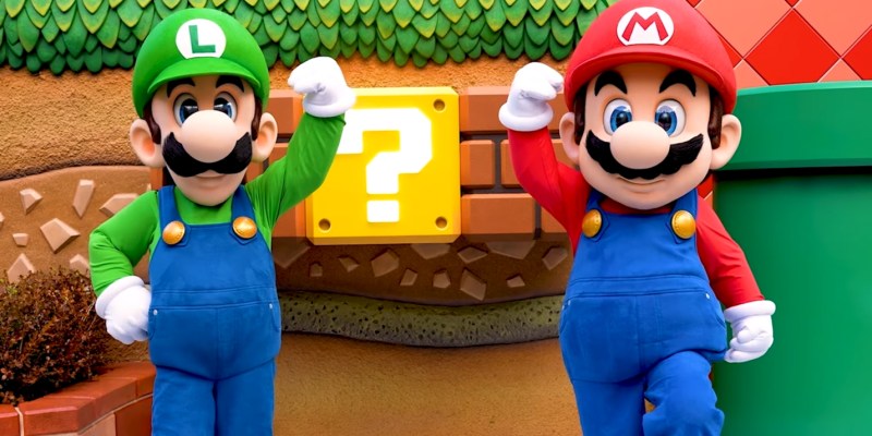 Super Nintendo World vs. 'Mario Movie': What Comes Closest to the Video  Games?