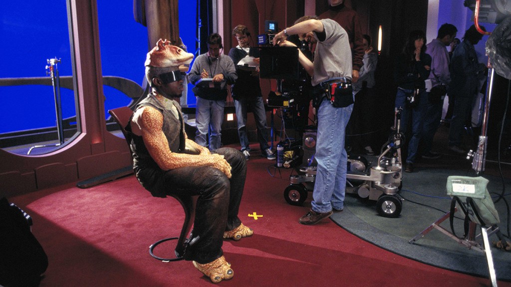 Ahmed Best in a Star Wars: The Phantom Menace behind-the-scenes still