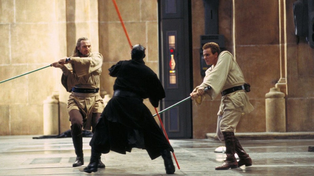 A behind-the-scenes still from Star Wars: The Phantom Menace's climactic lightsaber duel