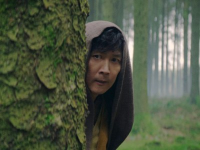 master sol hiding behind a tree in episode 3 of the acolyte