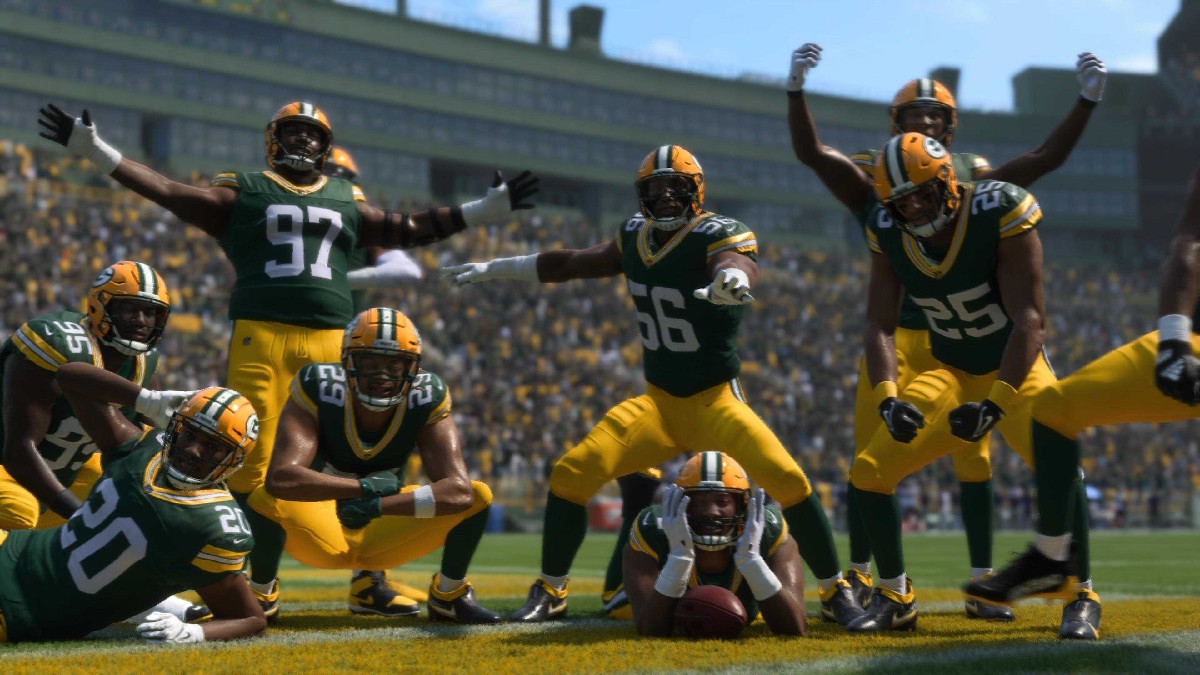 The Green Bay Packers celebrating in the endzone in Madden NFL 25 in a review of the game