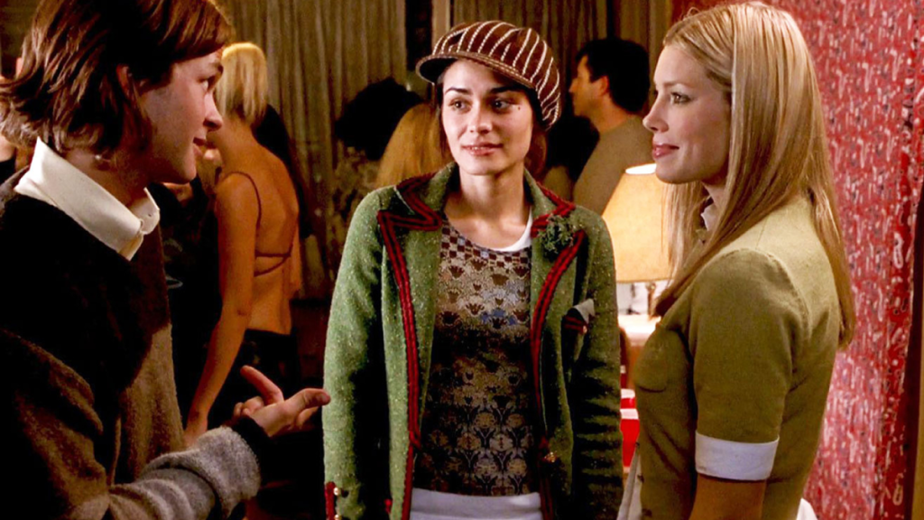 Shannyn Sossamon and Jessica Biel in The Rules of Attraction