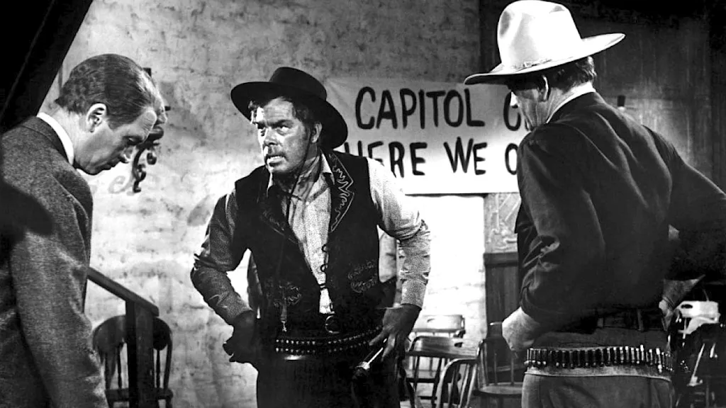 Liberty Valance confronts Ranse