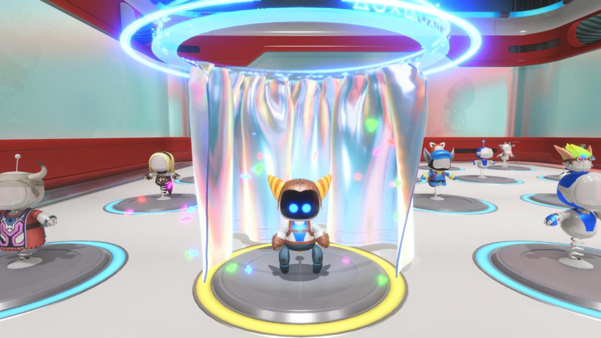 Astro Bot in his tooled up mechanic ratchet & clank outfit in the changing room