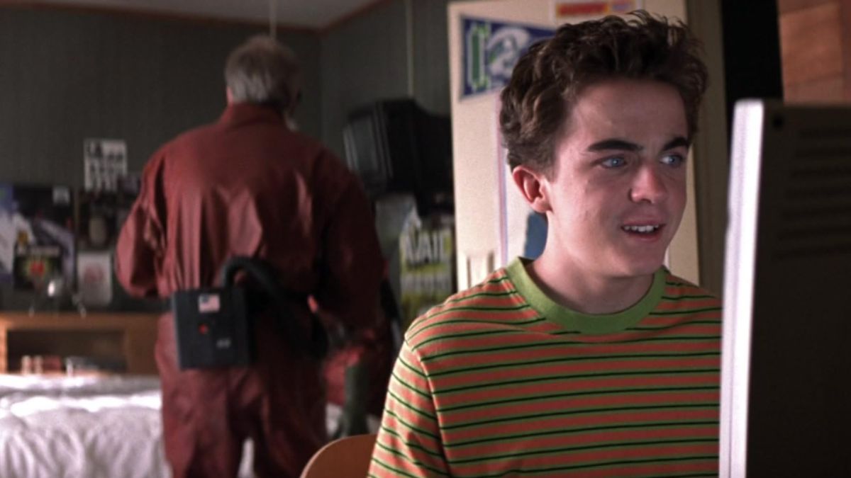 Frankie Muniz in Agent Cody Banks