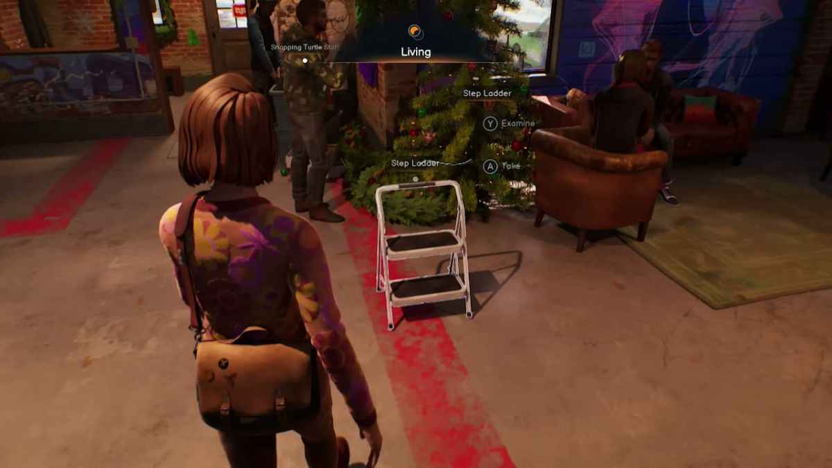 Life is Strange: Double Exposure, Max looking at a stepladder by a Christmas tree. 