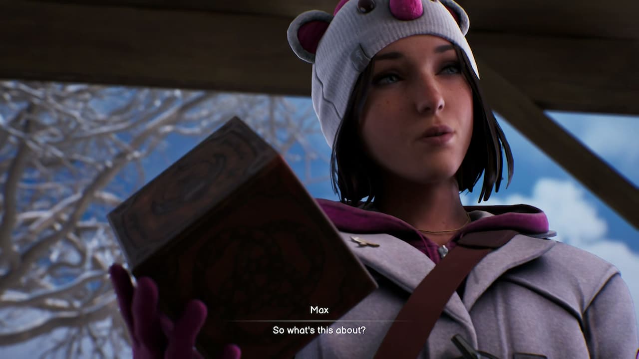 Life is Strange: Double Exposure, Max holding a puzzle box.