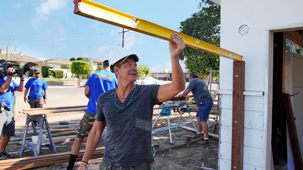 Ty Pennington working on Extreme Makeover.