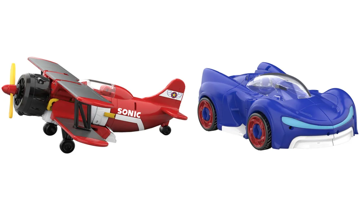 Sonic the Hedgehog Transformers; Wingtail and Blue Booster in vehicle mode. 